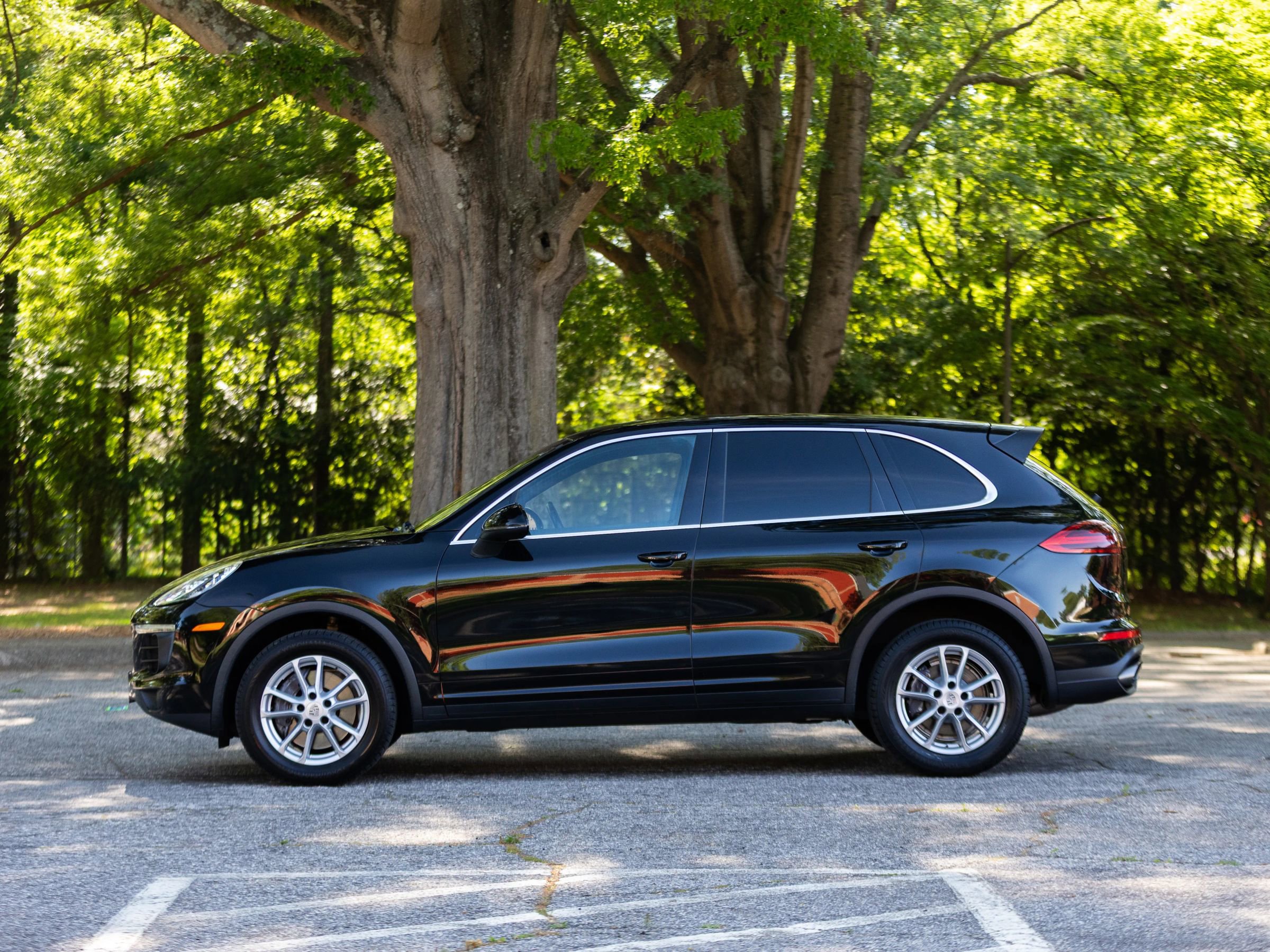 Used 2016 Porsche Cayenne AWD/4WD image 11