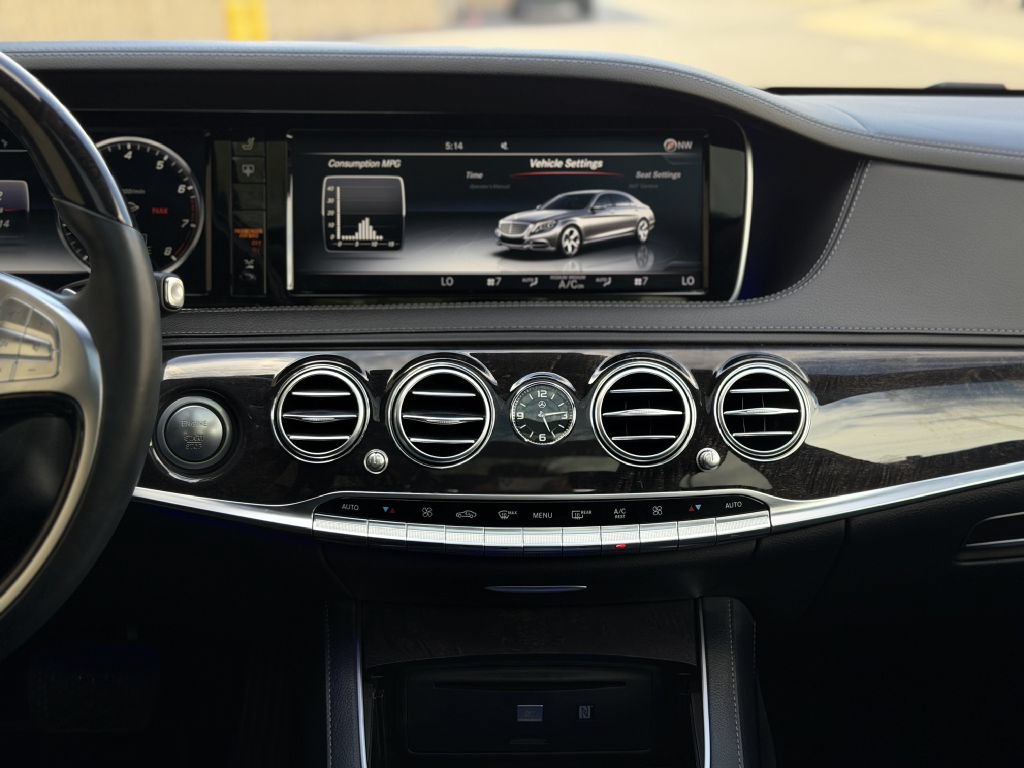Used 2017 Mercedes-Benz S 550 Sedan image 20