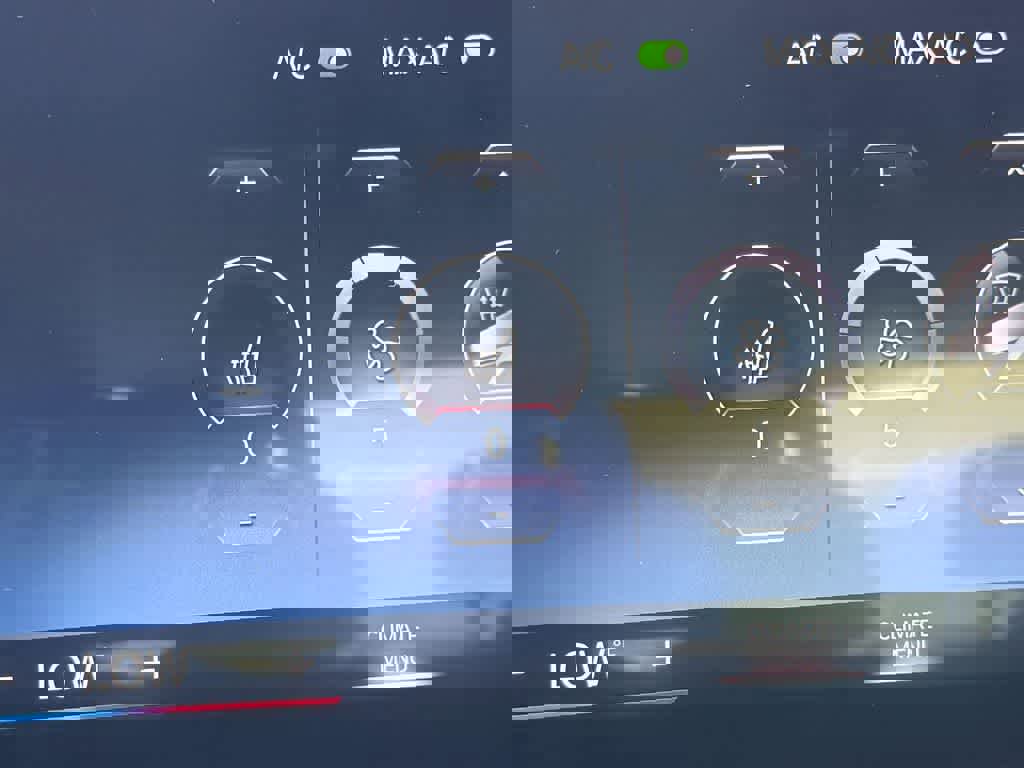 Used 2023 BMW 330e 330e image 23