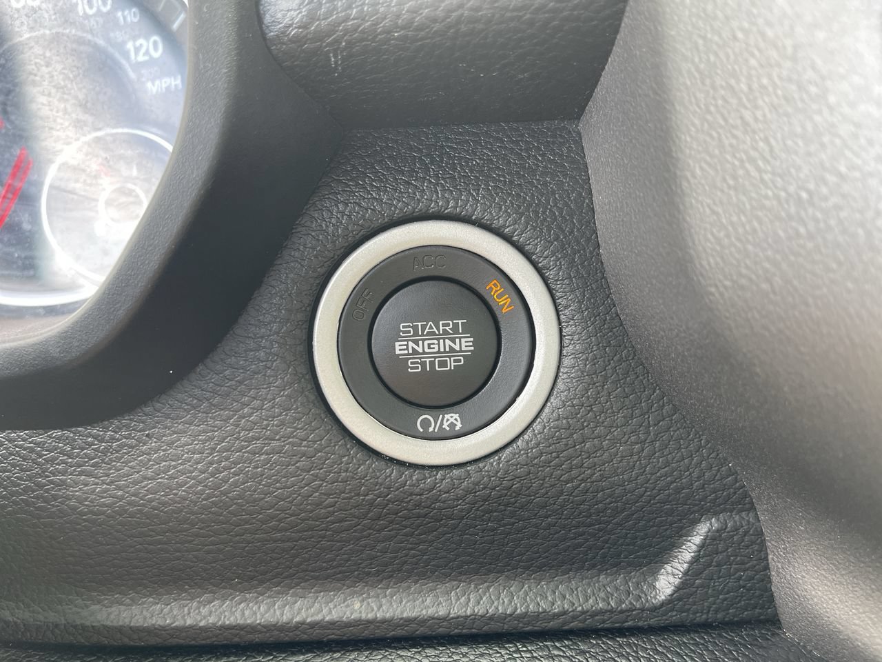 Used 2020 RAM 1500 Big Horn AWD/4WD image 16