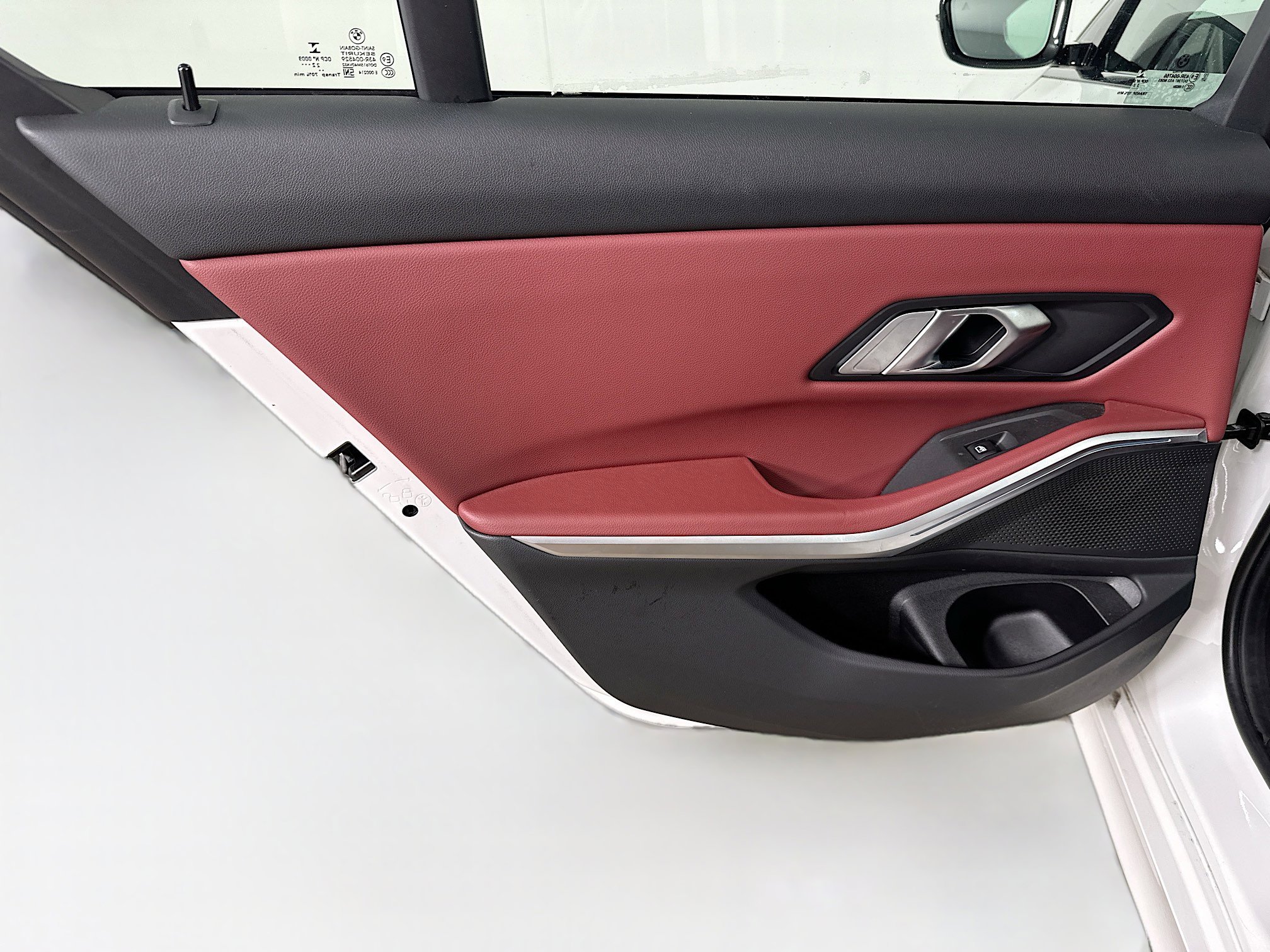 Used 2023 BMW 330e xDrive w/ Driving Assistance Package image 27