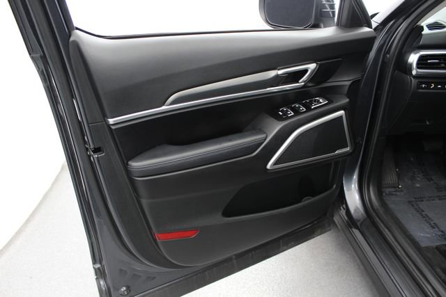 Used 2022 Kia Telluride LX AWD/4WD image 12