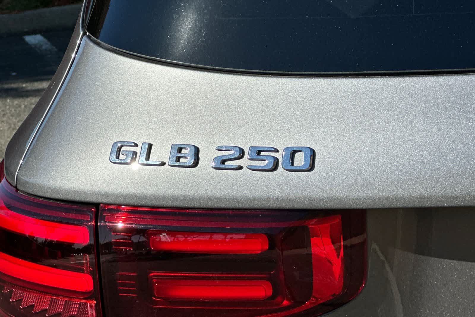 New 2026 Mercedes-Benz GLB 250 image 26
