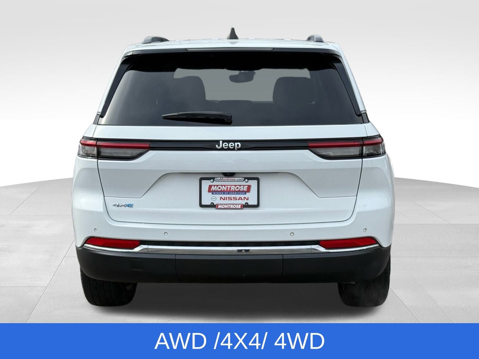 Used 2023 Jeep Grand Cherokee 4WD 4xe image 11