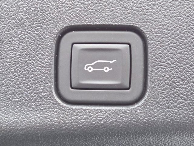 Used 2025 Buick Enclave Sport Touring w/ LPO, Floor Liner Package FWD image 21