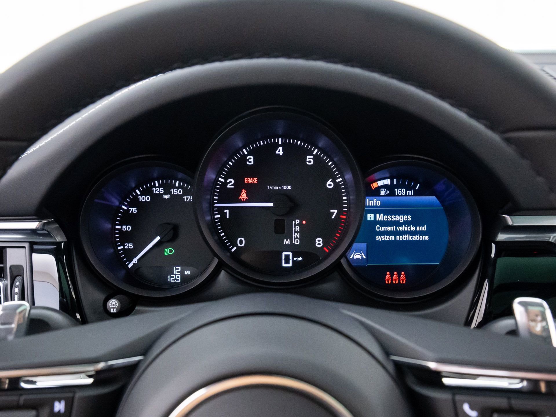 New 2026 Porsche Macan image 21