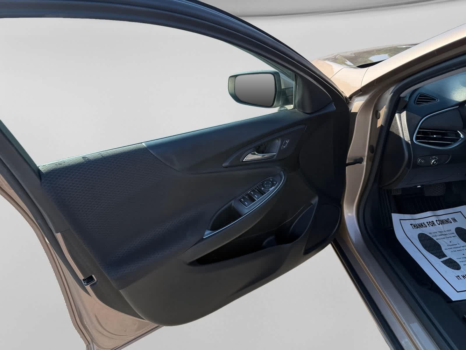 Used 2018 Chevrolet Malibu LT FWD image 10