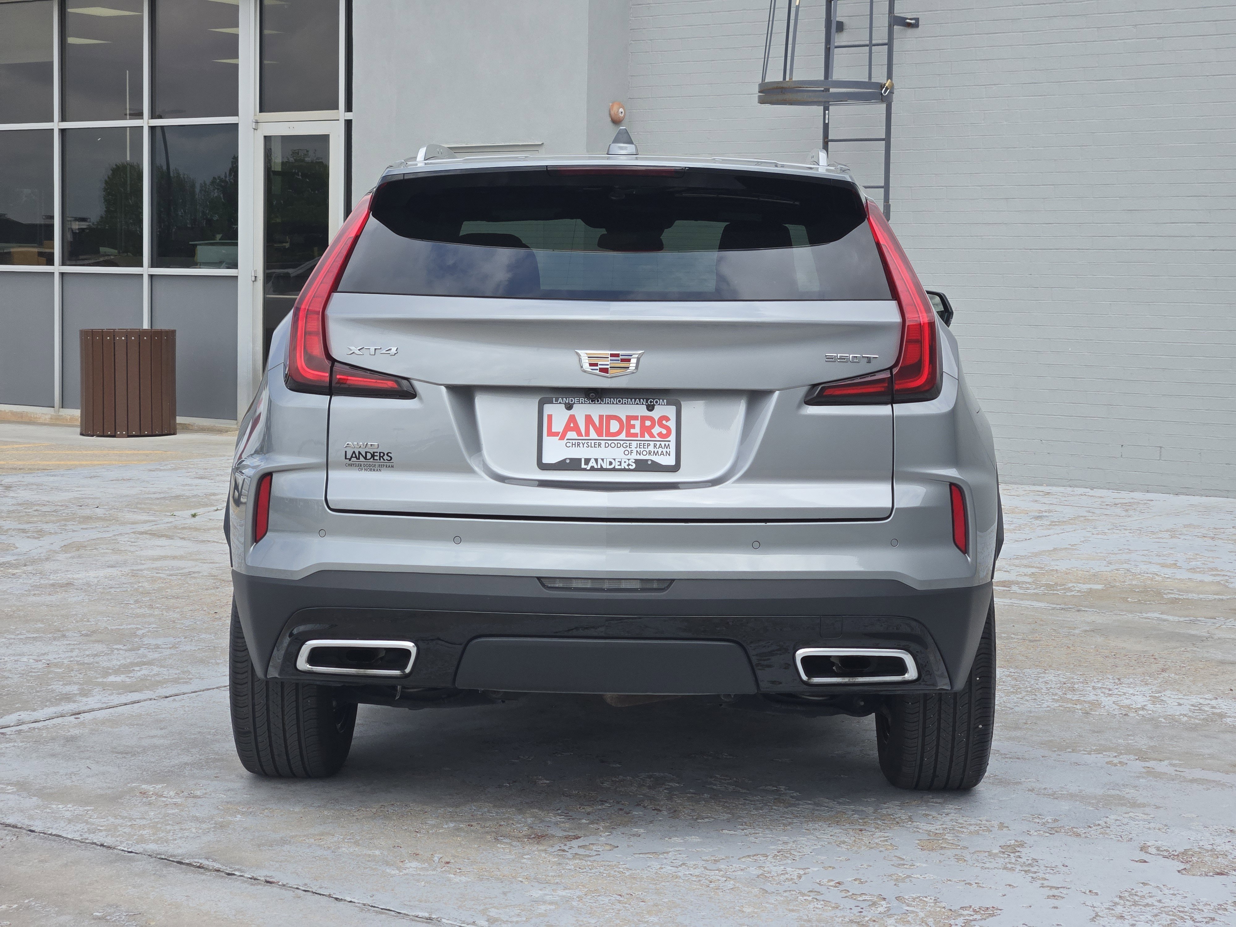 Used 2025 Cadillac XT4 Premium Luxury AWD/4WD image 7