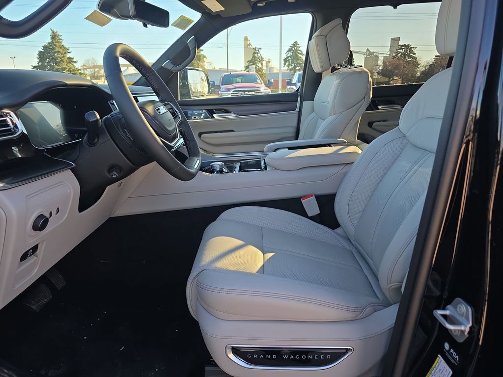 New 2026 Jeep Grand Wagoneer Summit image 8