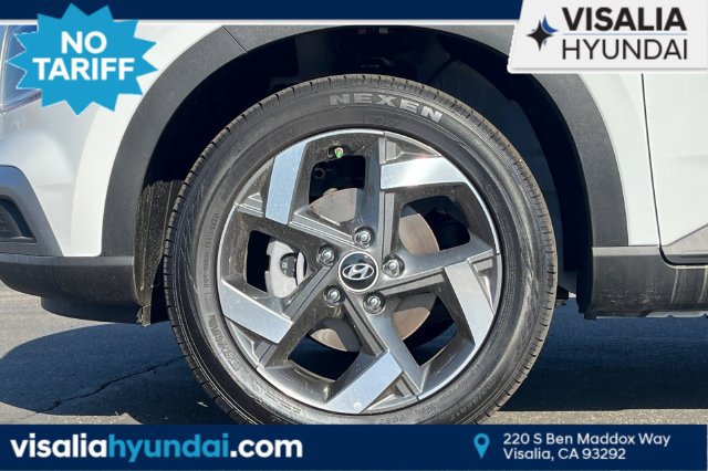 New 2025 Hyundai Venue SEL FWD image 33