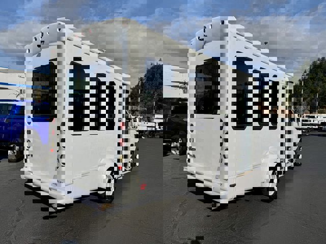 Used 2013 Ford E-350 and Econoline 350 Super Duty w/ Shuttle Bus Prep Pkg RWD image 4