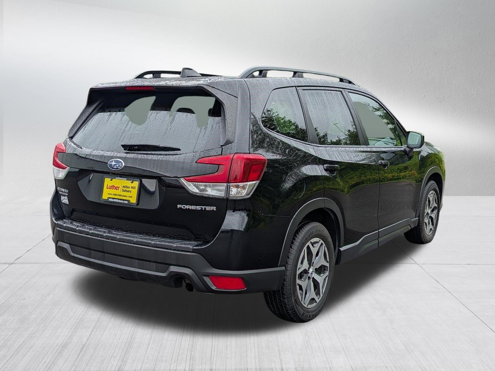 Used 2023 Subaru Forester Premium AWD/4WD image 7