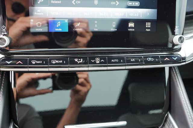 Used 2022 Jeep Wagoneer Series III w/ Premium Group I image 33