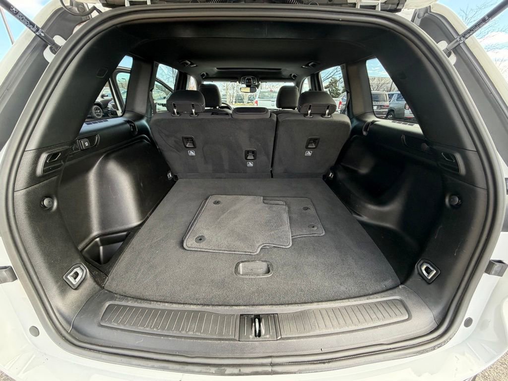 Certified 2024 Jeep Grand Cherokee Laredo X w/ Trailer Tow Package image 29