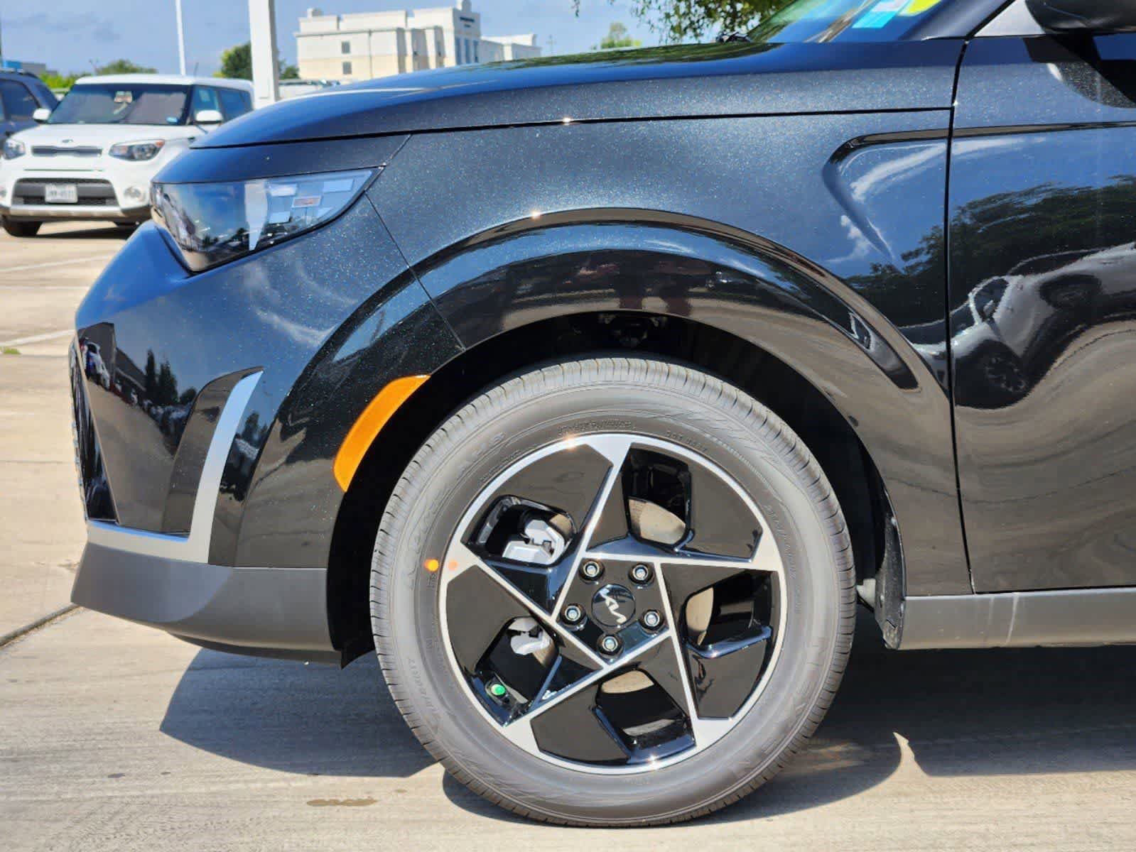 Certified 2025 Kia Soul EX FWD image 7