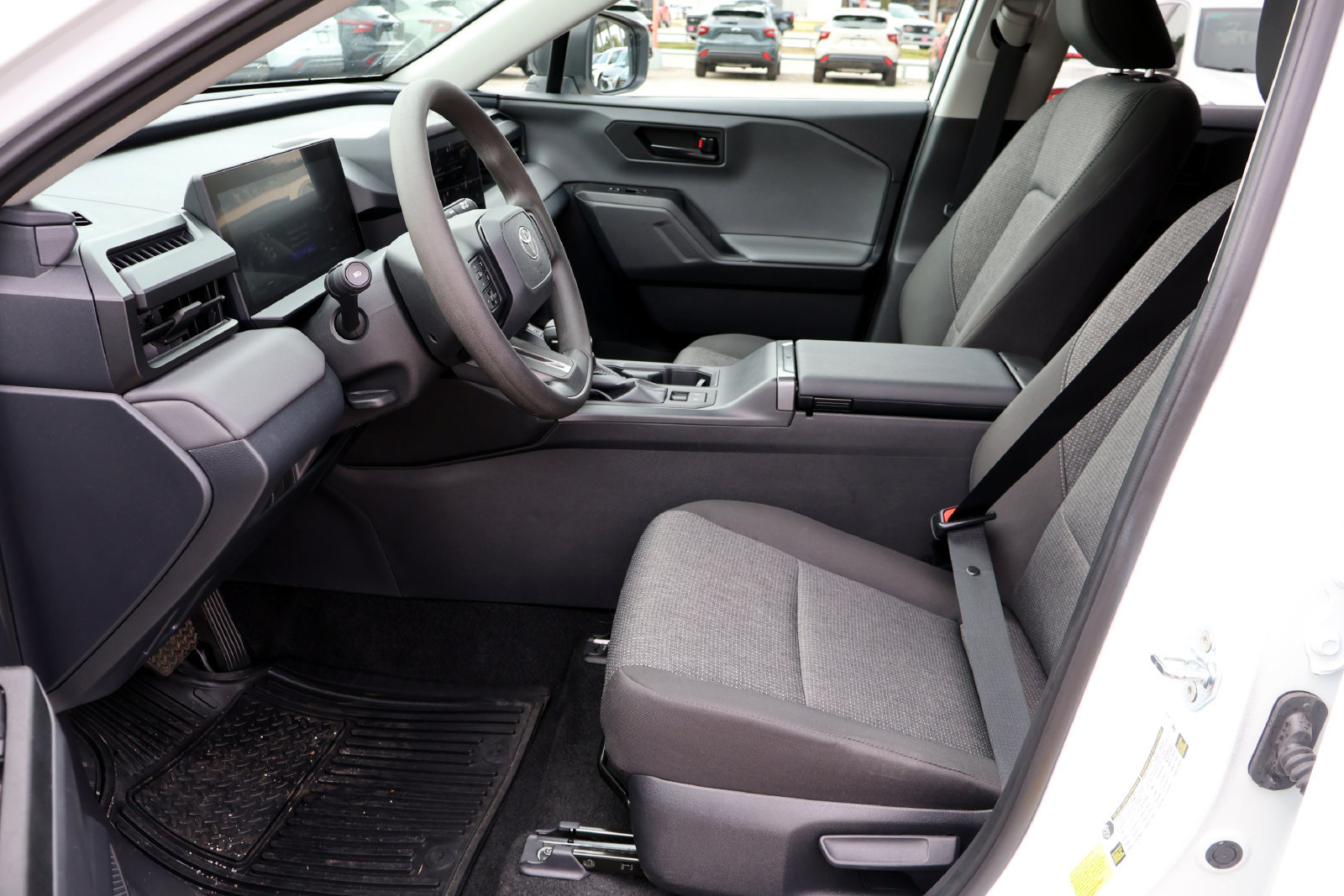Used 2026 Toyota RAV4 LE AWD/4WD image 18