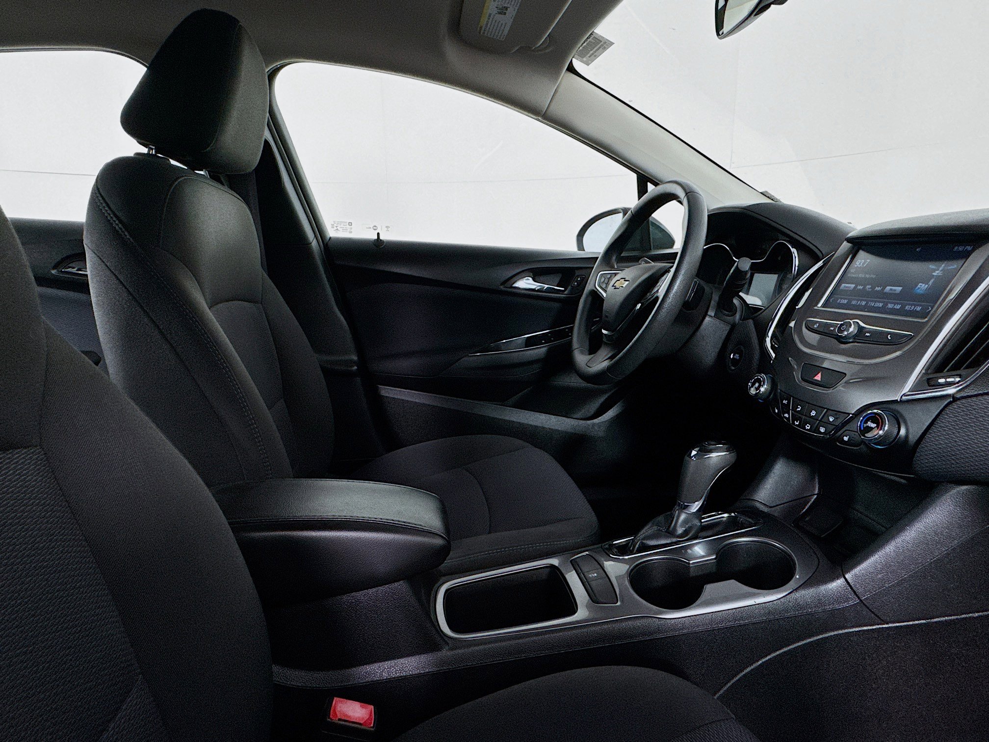 Used 2017 Chevrolet Cruze LT w/ Convenience Package image 28