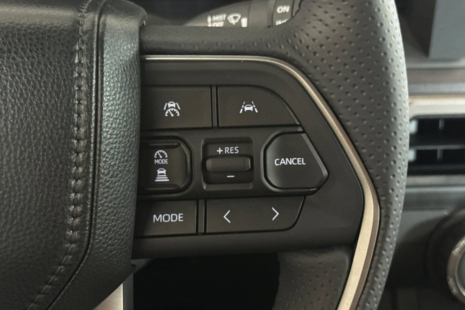 New 2026 Toyota 4Runner SR5 AWD/4WD image 29