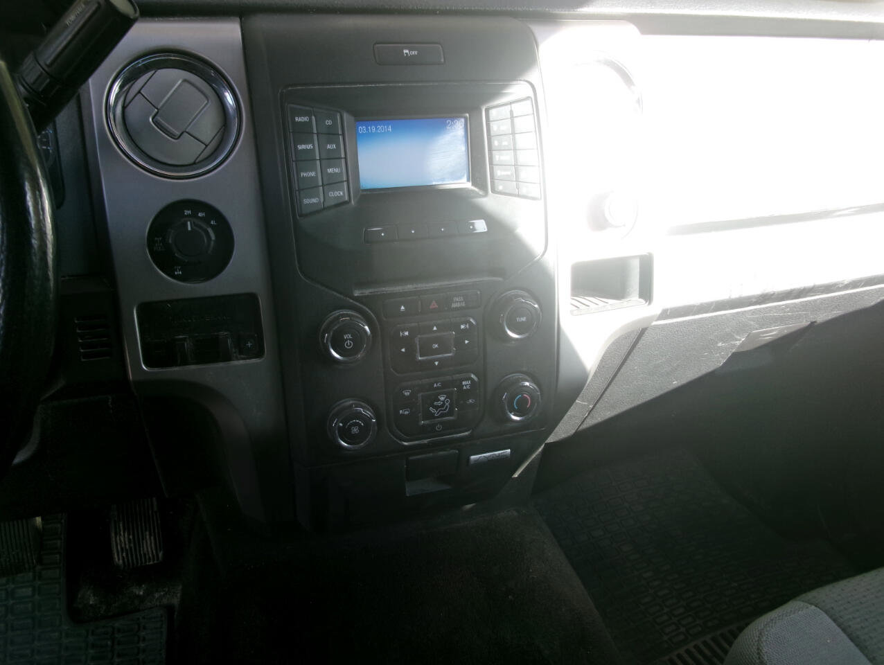 Used 2014 Ford F150 XLT w/ Equipment Group 302A Luxury image 9