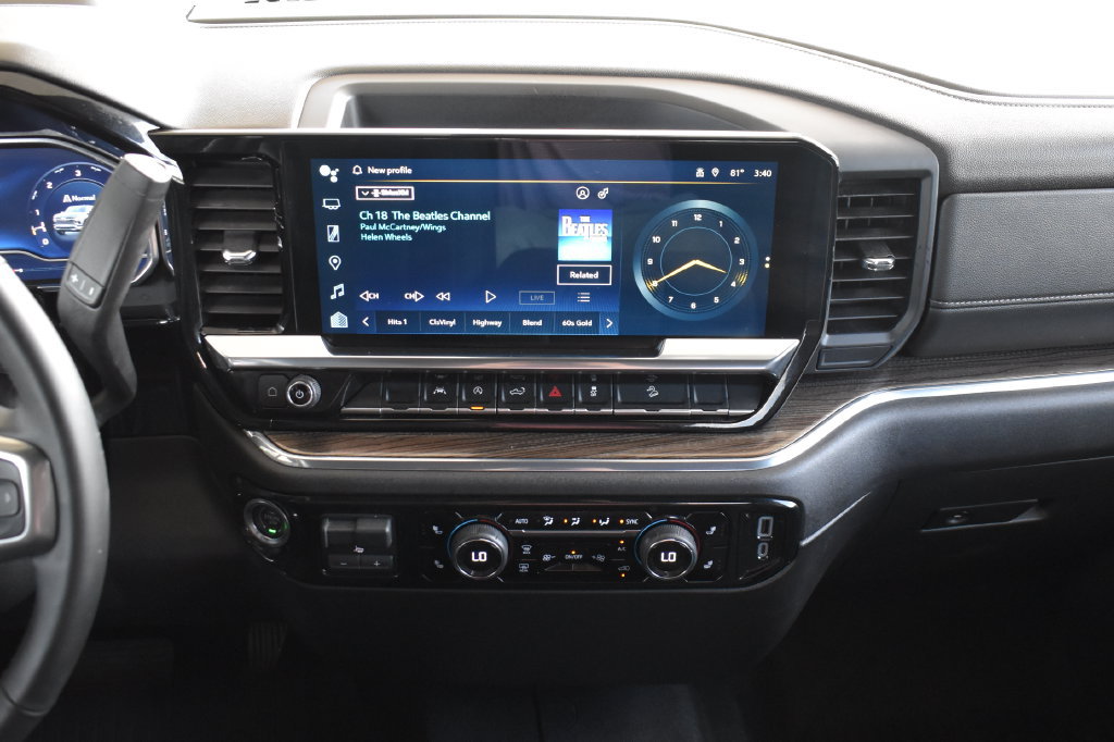 Used 2024 Chevrolet Silverado 1500 LT AWD/4WD image 19