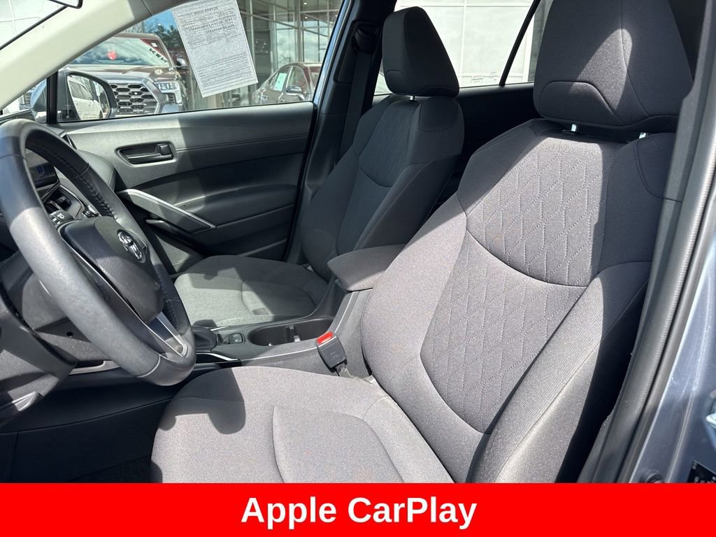 Used 2023 Toyota Corolla Cross LE w/ Moonroof Package image 12