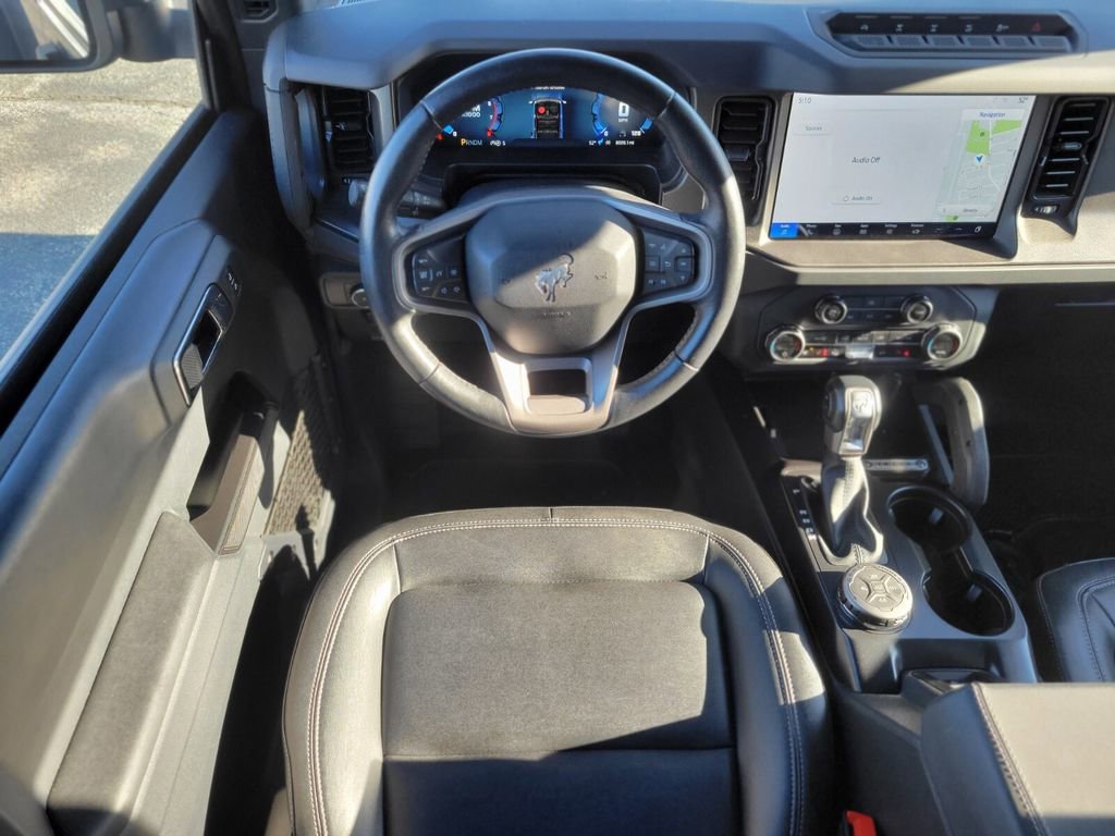 Used 2025 Ford Bronco Badlands image 11
