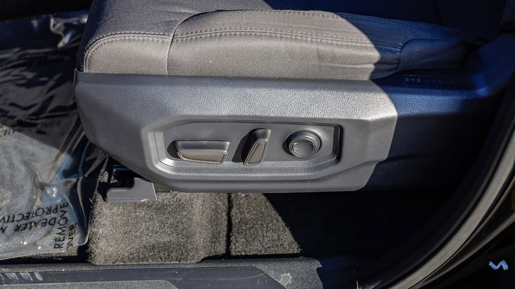Used 2025 Toyota Sequoia SR5 image 27