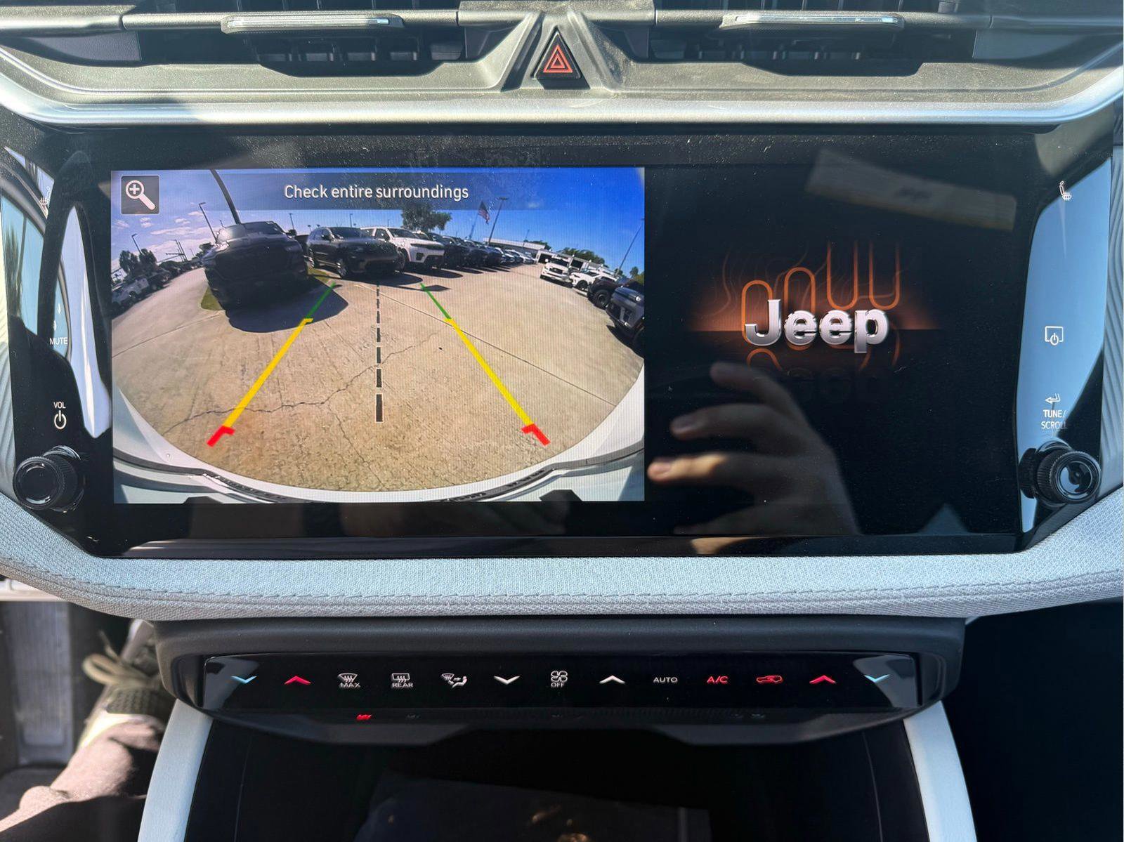 New 2026 Jeep Cherokee Laredo AWD/4WD image 19