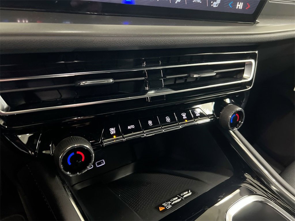 New 2026 Chevrolet Traverse LT w/ Driver Confidence Package image 16