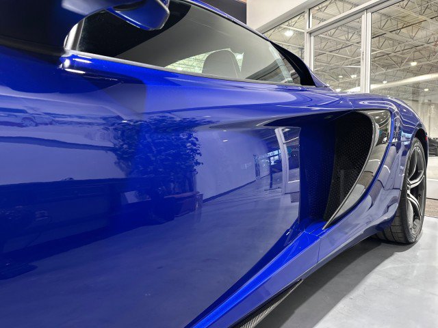 Used 2015 McLaren 650S Spider RWD image 29