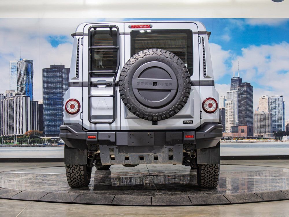 Used 2024 INEOS Grenadier Fieldmaster Edition image 11