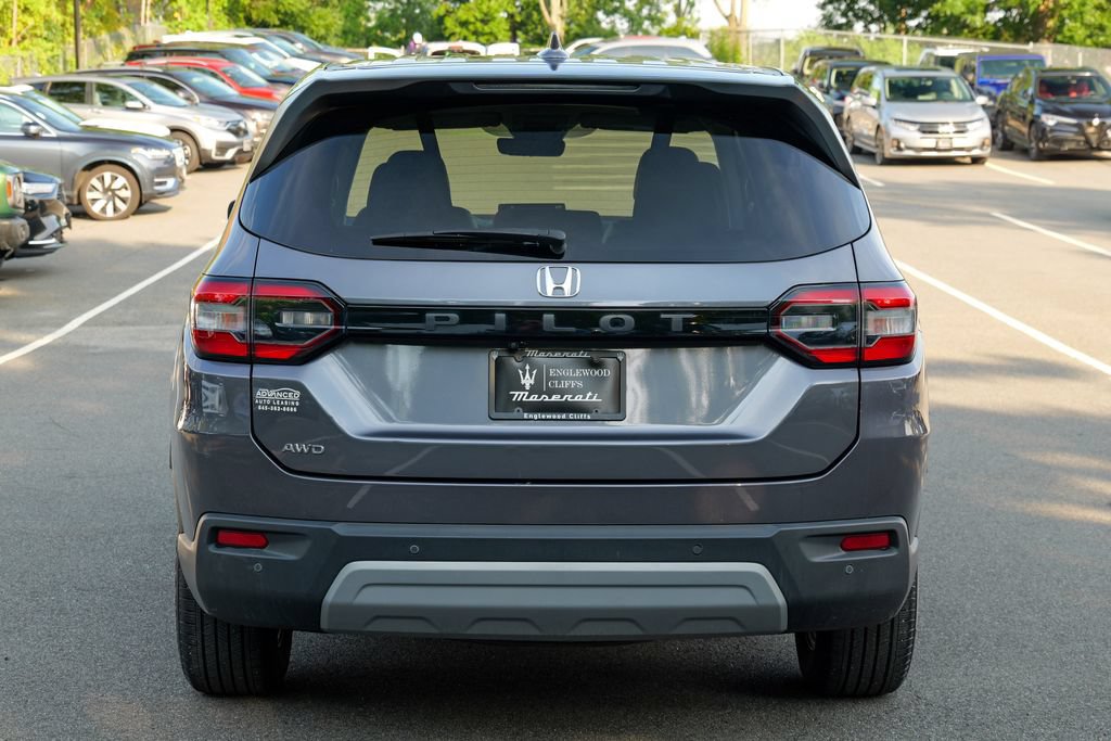 Used 2025 Honda Pilot EX-L image 6