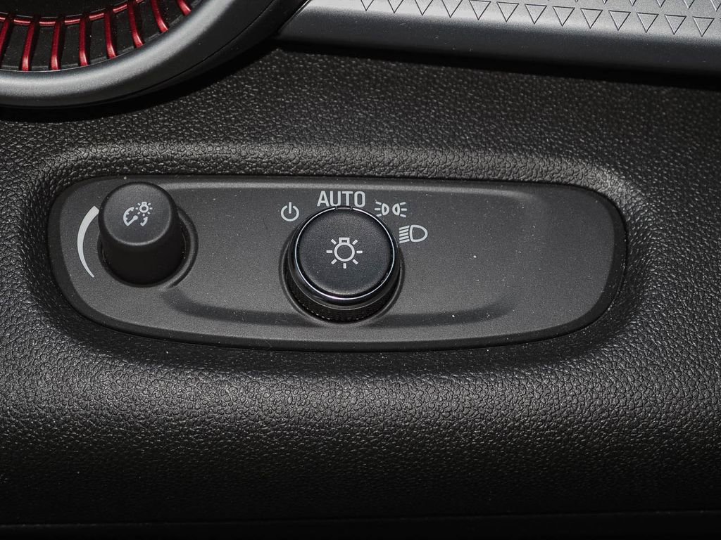 Used 2024 Chevrolet Trax RS w/ Driver Confidence Package image 27