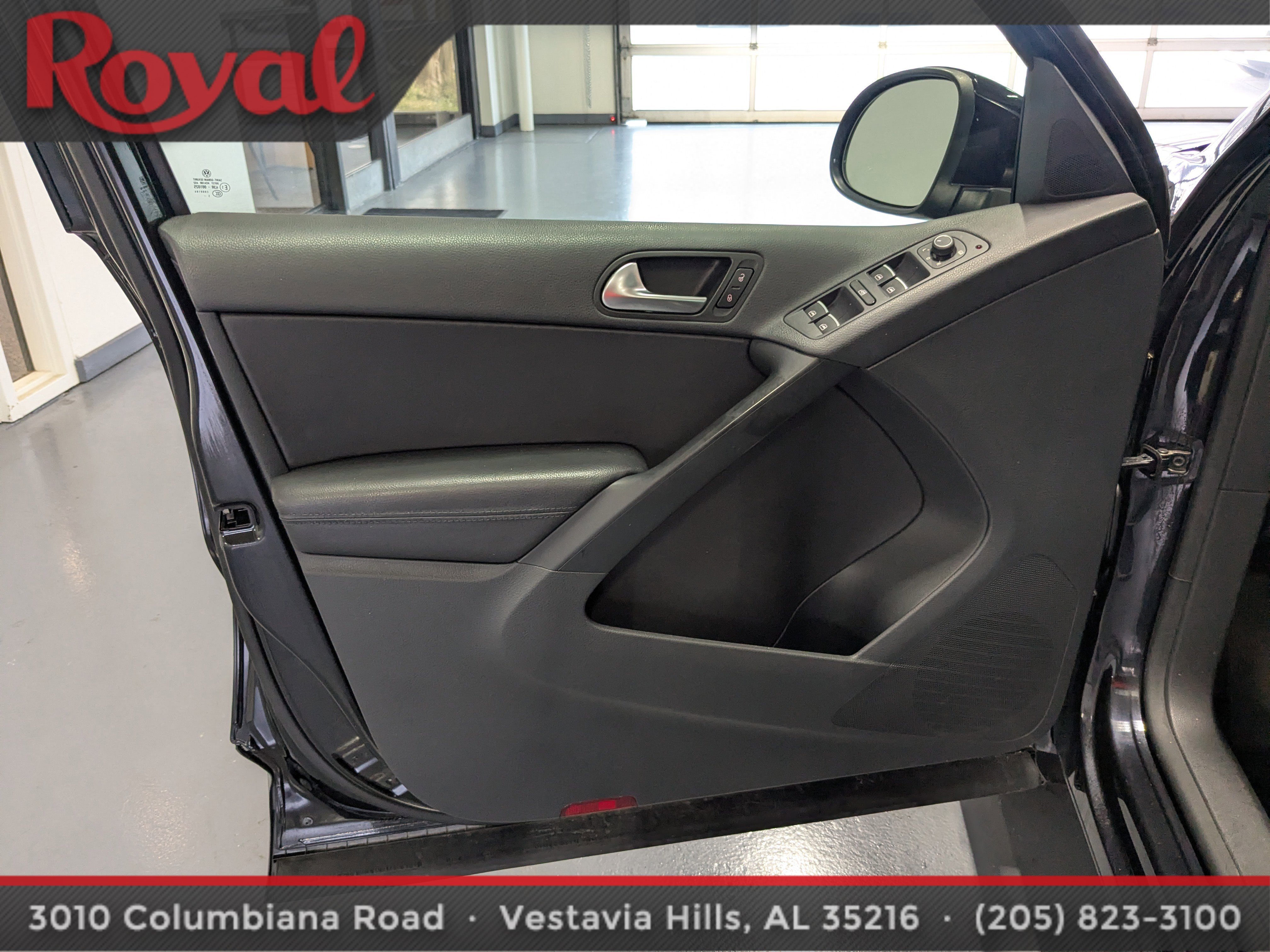 Used 2016 Volkswagen Tiguan SE image 16