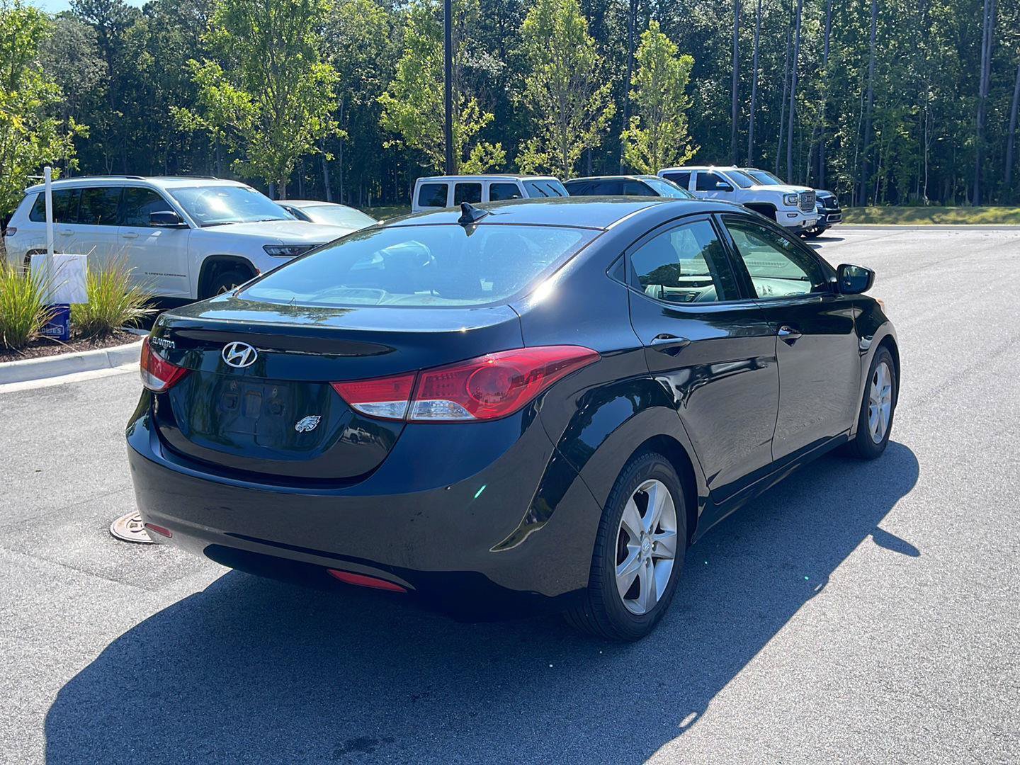 Used 2013 Hyundai Elantra GLS w/ Preferred Pkg FWD image 7