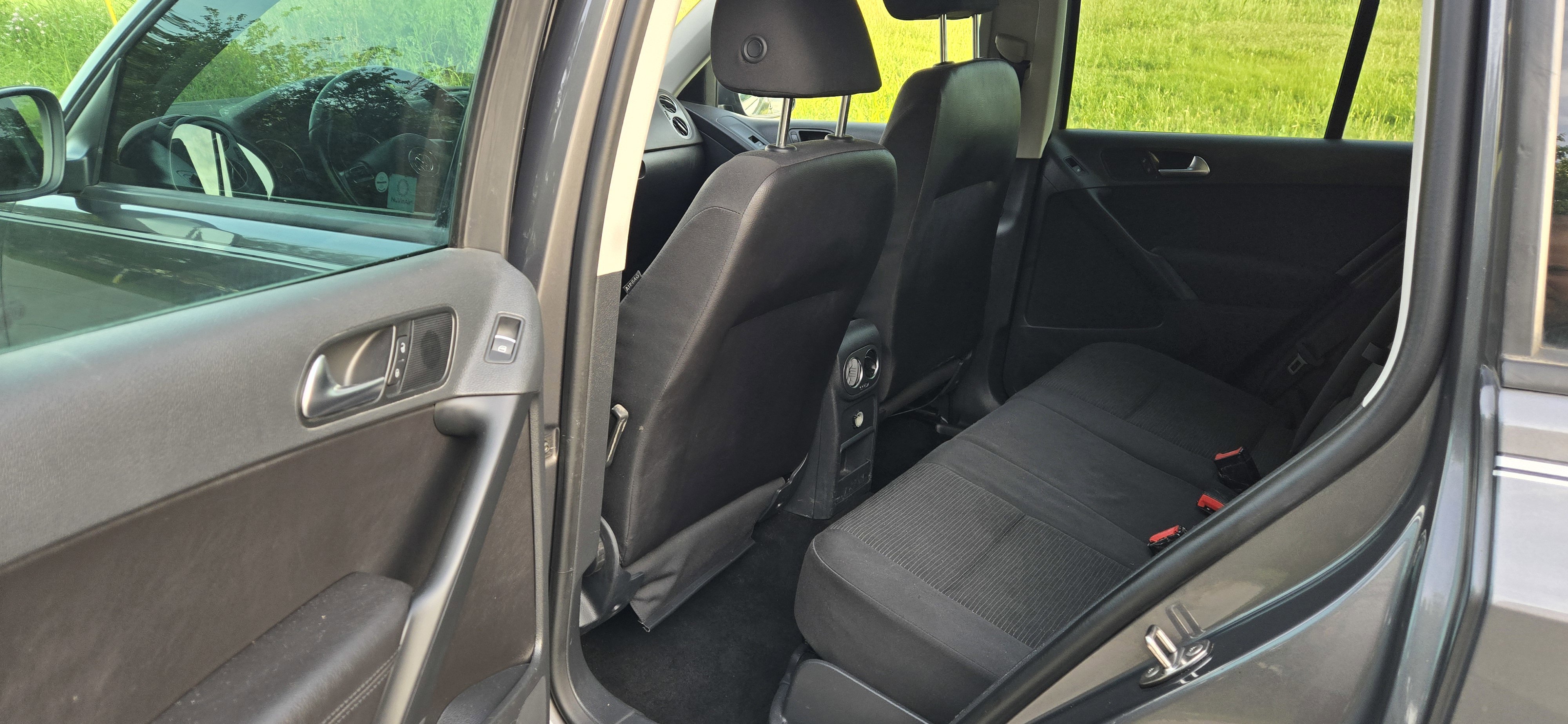 Used 2015 Volkswagen Tiguan S FWD image 19