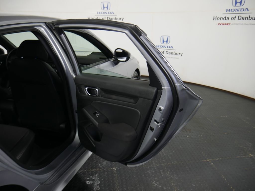 Used 2023 Honda Civic Sport image 6