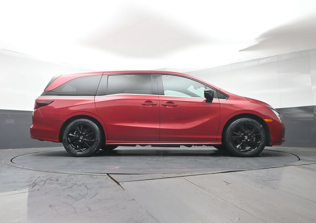 Certified 2024 Honda Odyssey Sport image 39