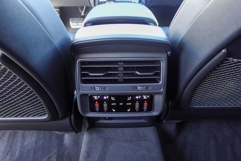 New 2026 Audi SQ7 Prestige image 28