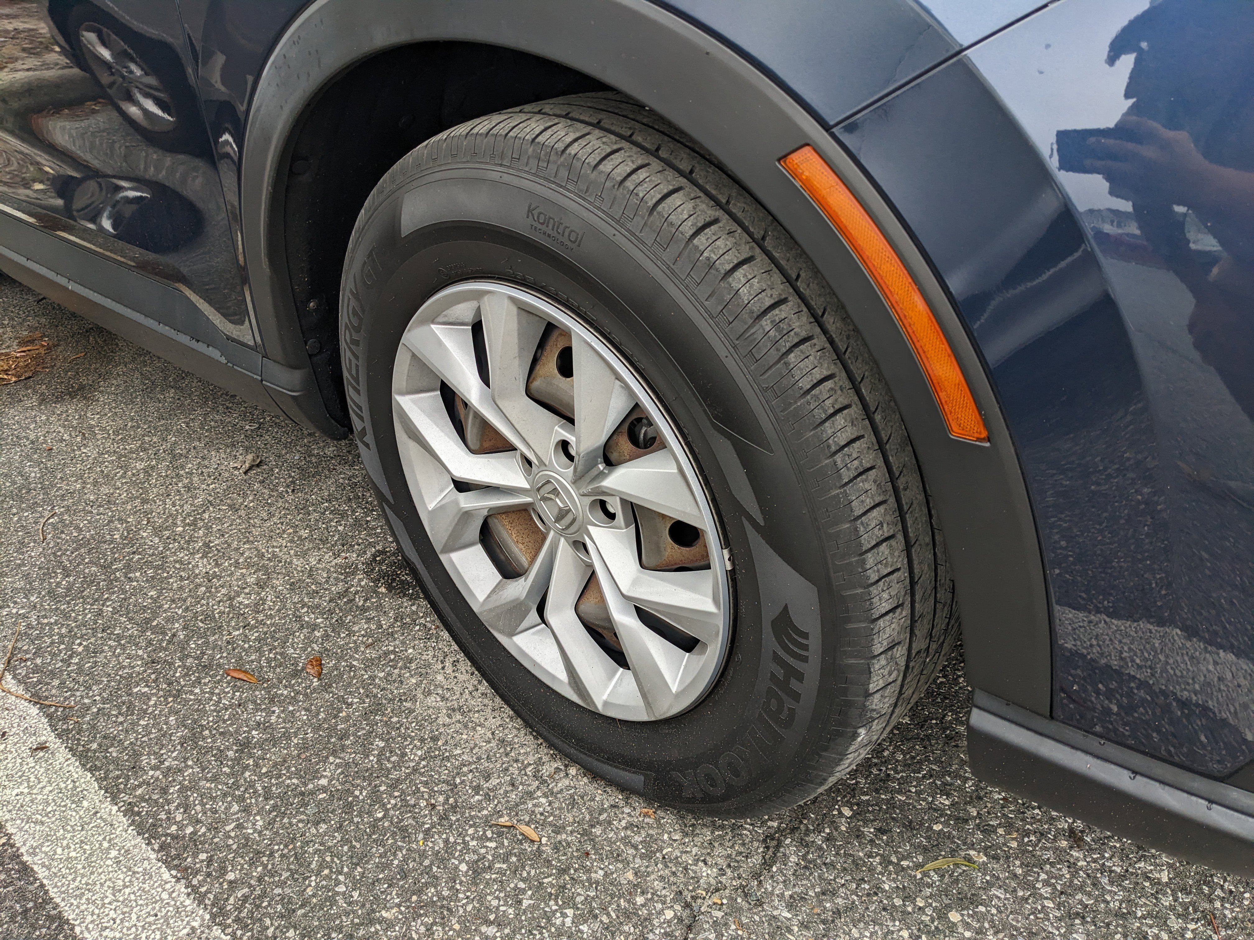 Used 2024 Honda CR-V LX image 7