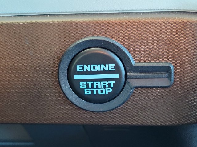 Certified 2024 Ford Bronco Heritage Edition AWD/4WD image 18