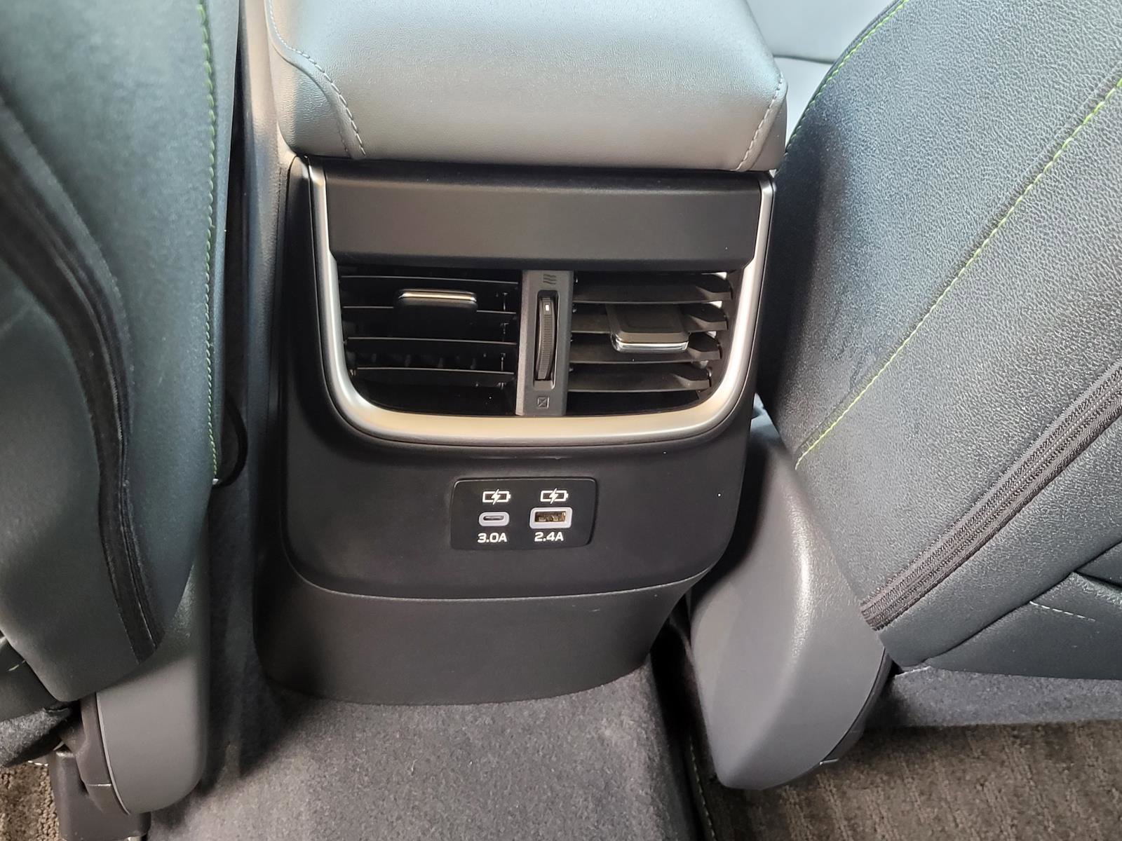 Certified 2025 Subaru Outback Onyx Edition AWD/4WD image 24