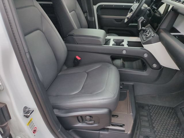 Used 2026 Land Rover Defender 110 X-Dynamic SE AWD/4WD image 18