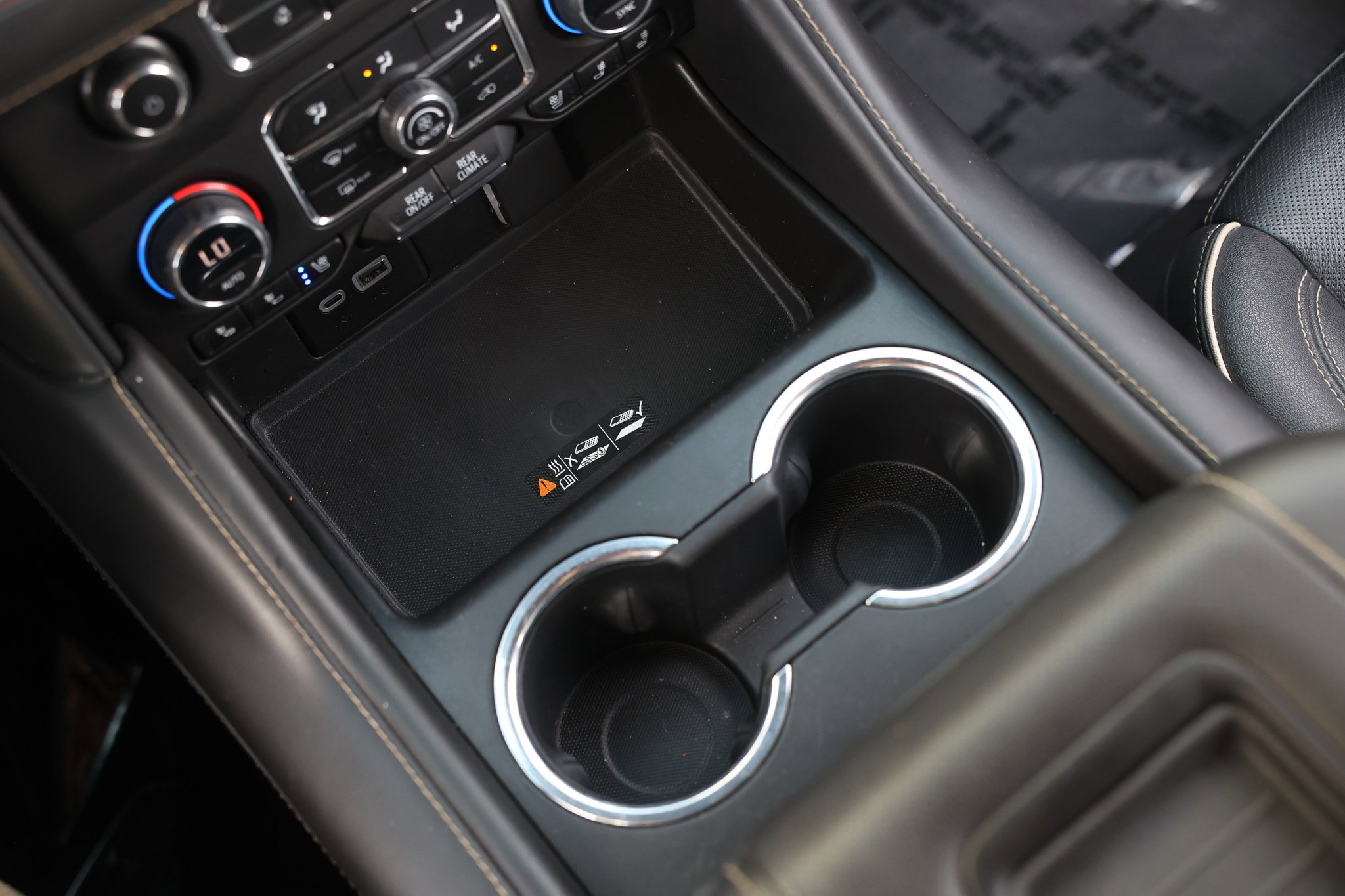 Used 2023 Chevrolet Tahoe Premier RWD image 43