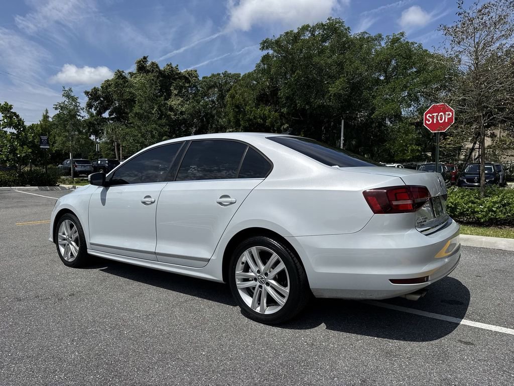 Used 2017 Volkswagen Jetta SEL FWD image 26