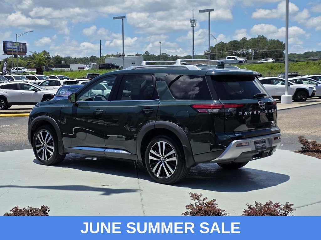 Used 2023 Nissan Pathfinder Platinum FWD image 4