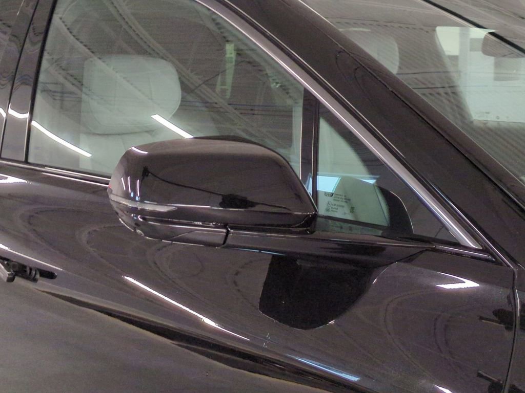 Used 2024 Cadillac Lyriq Sport image 11