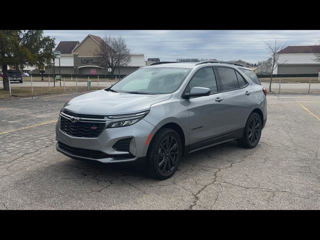 Used 2023 Chevrolet Equinox RS w/ LPO, Floor Liner Package image 5