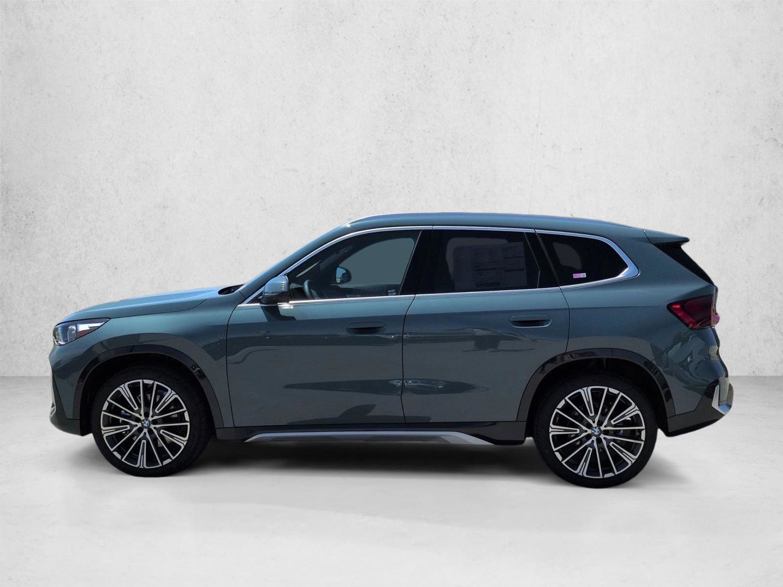 New 2026 BMW X1 xDrive28i w/ Technology Package AWD/4WD image 5