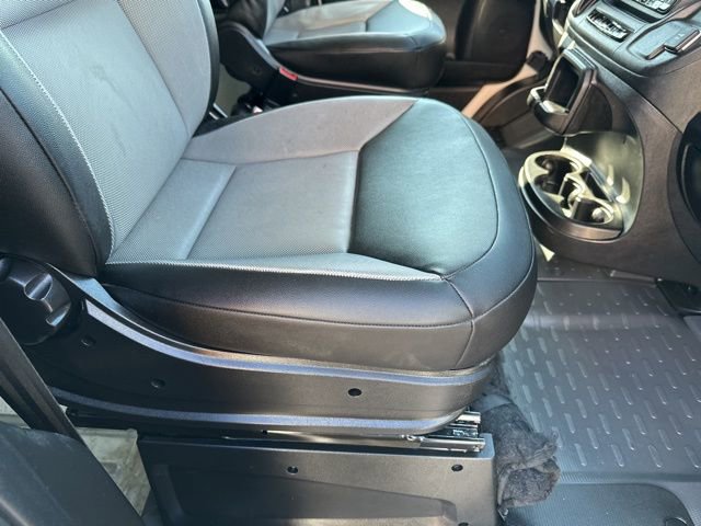 Used 2025 RAM ProMaster 2500 w/ Convenience Group image 15